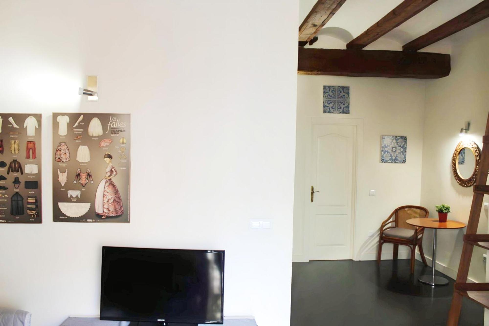 Apartamento Reformado Cerca De La Plaza Redonda Valencia Eksteriør billede