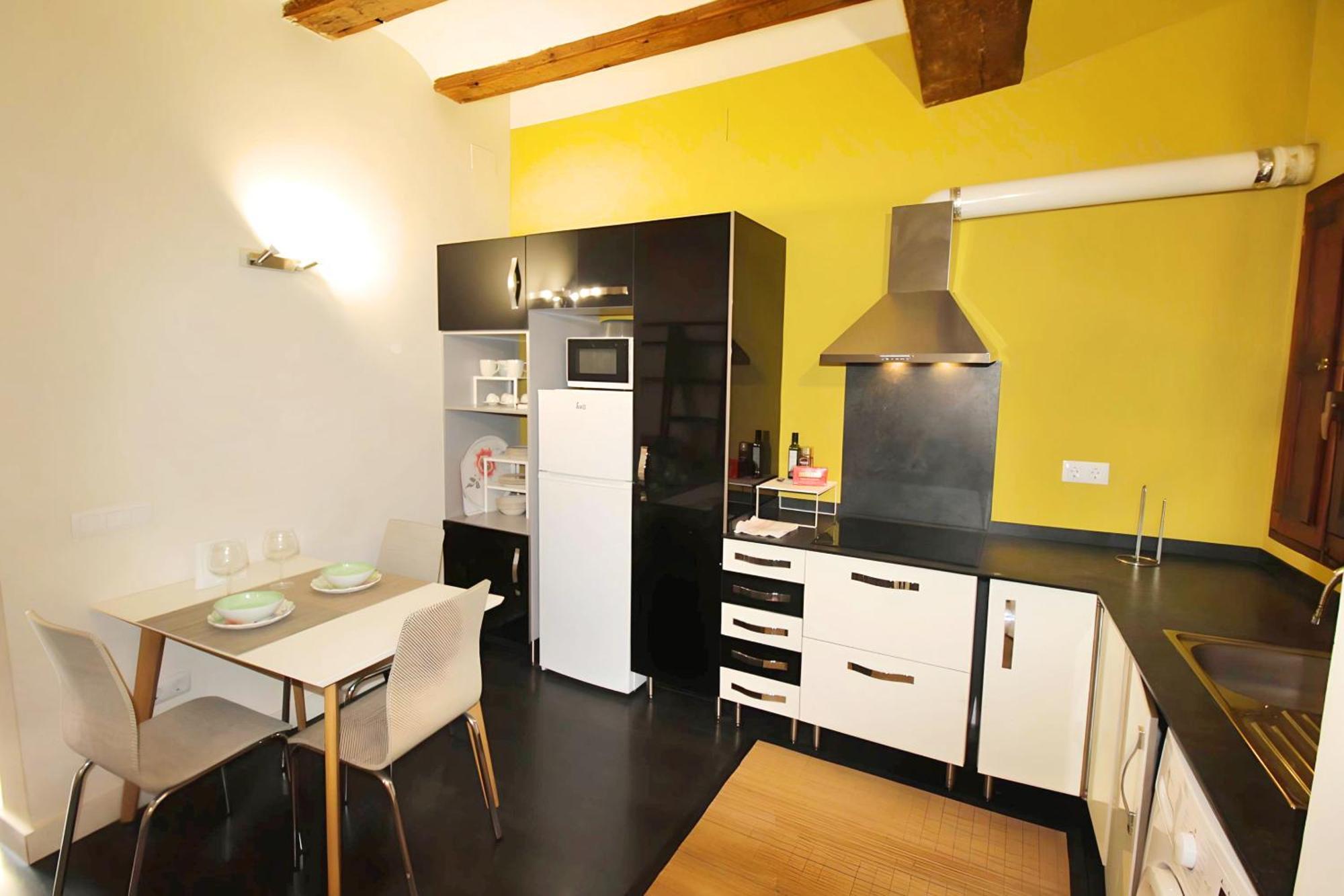 Apartamento Reformado Cerca De La Plaza Redonda Valencia Eksteriør billede