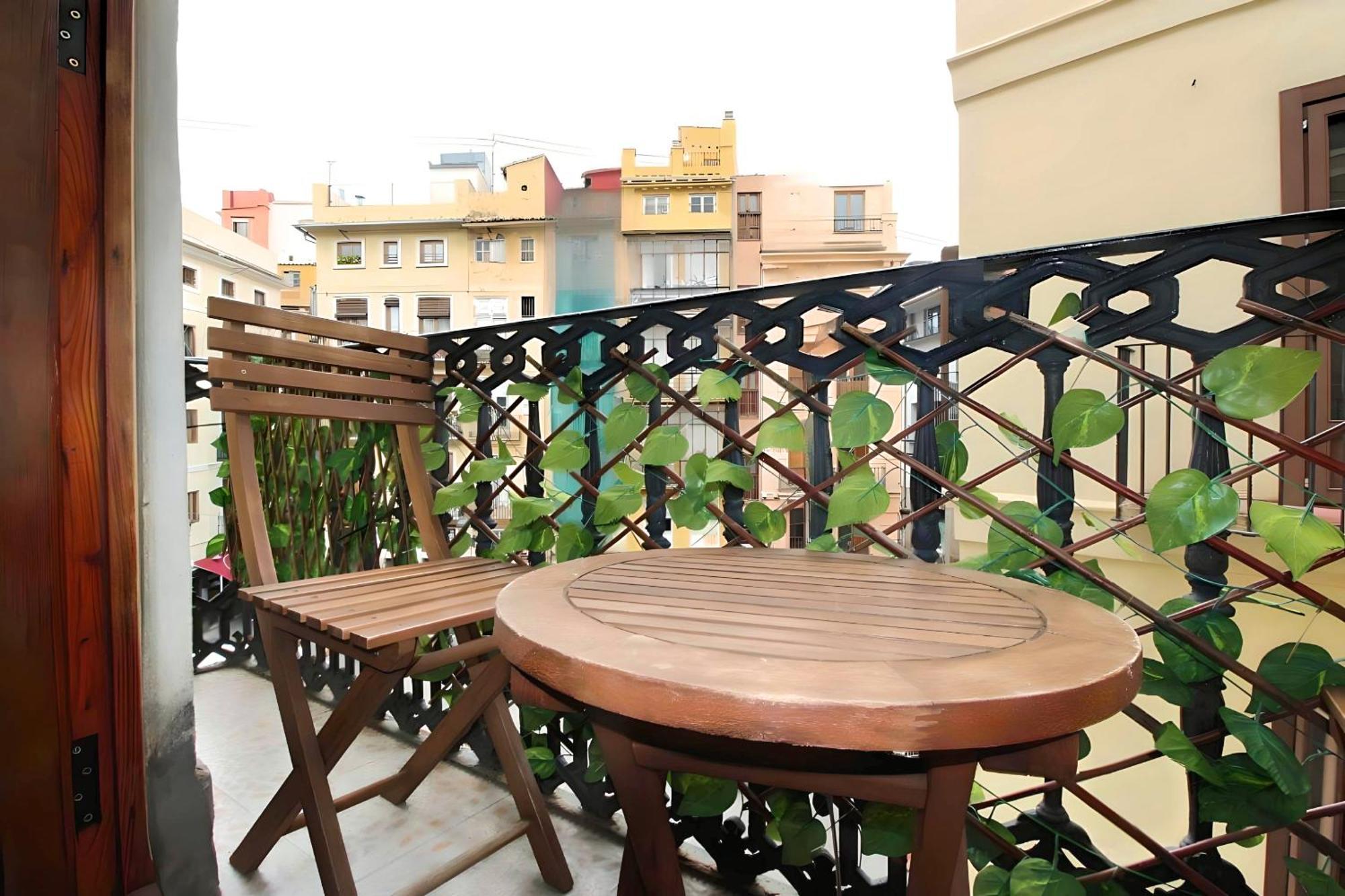 Apartamento Reformado Cerca De La Plaza Redonda Valencia Eksteriør billede